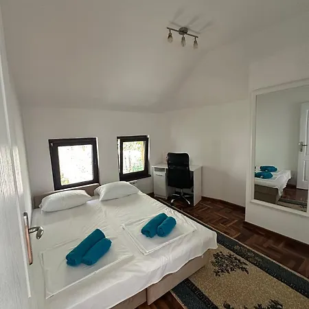 Prestige Old Town Villa *